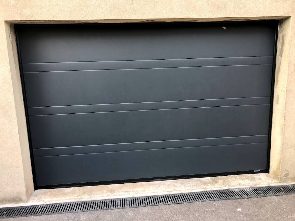 portes de garage - jeremie poulain menuiserie (2)